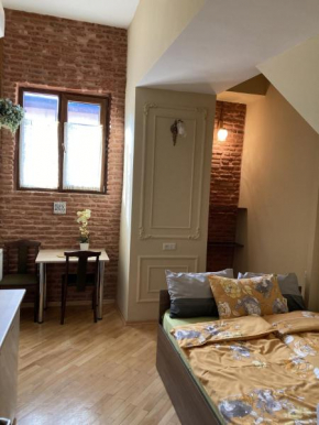 Breakfast included Cozy Apartment Central Location Tbilisi